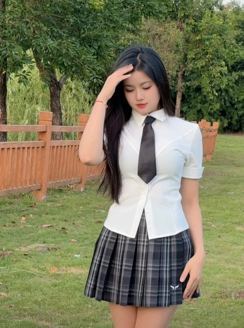 美女主播求包养_东莞美女找金主