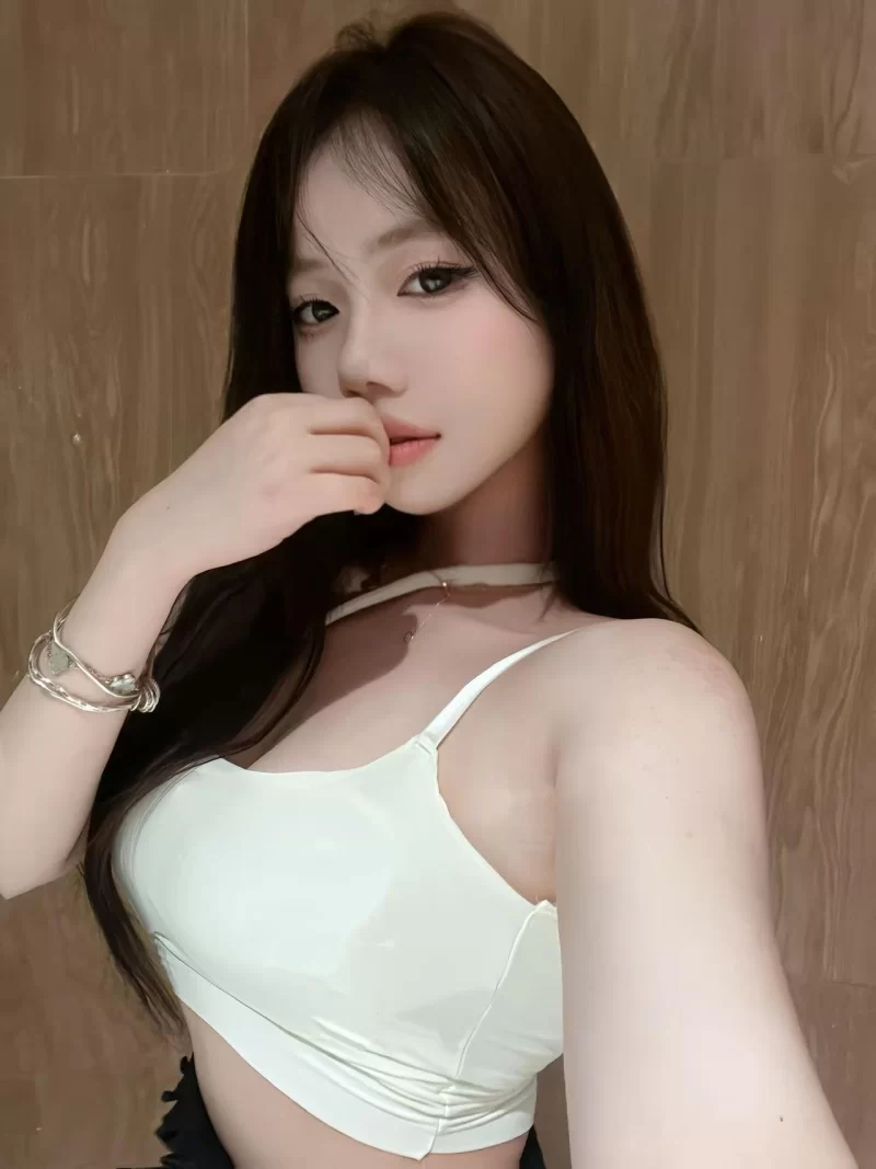 旅游碰到的00后小姐姐_拉萨外围小姐