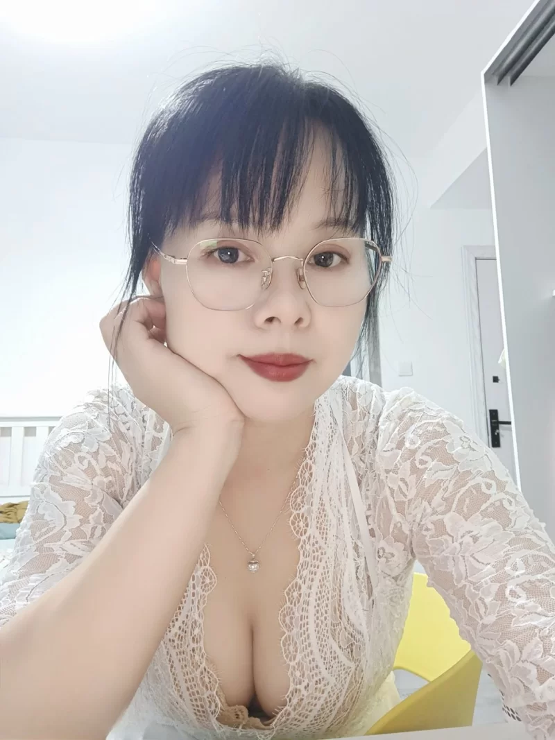 上海泻火熟女_浦东外围小姐_老哥稳