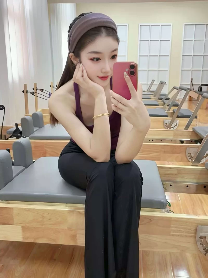 重庆性感瑜伽小姐姐_市区外围小姐_老哥稳