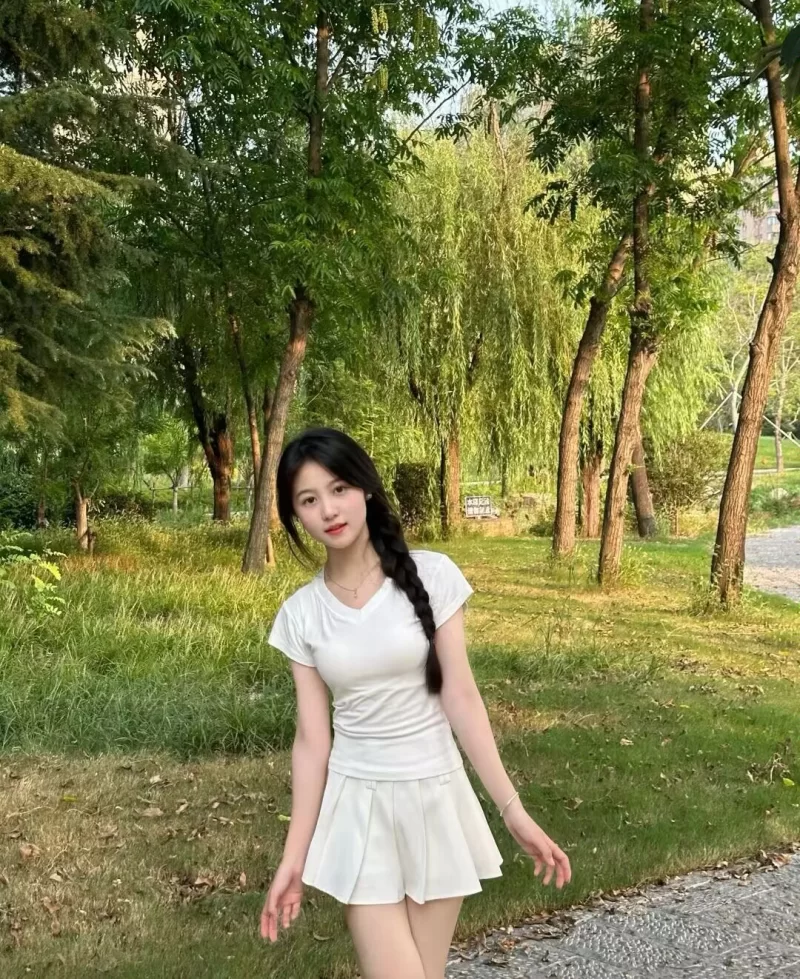 天津初下海学生妹_市区外围小姐_老哥稳