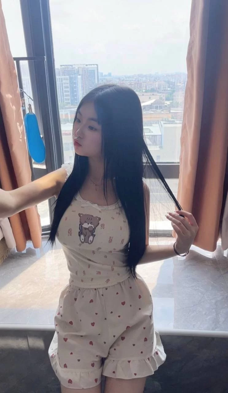 小萝莉大玉胸_武汉外围小姐_老哥稳