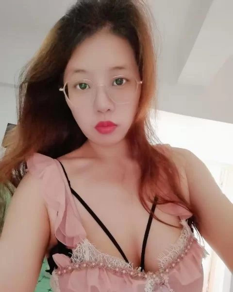 角色扮演骚鱼儿_西安外围小姐_老哥稳