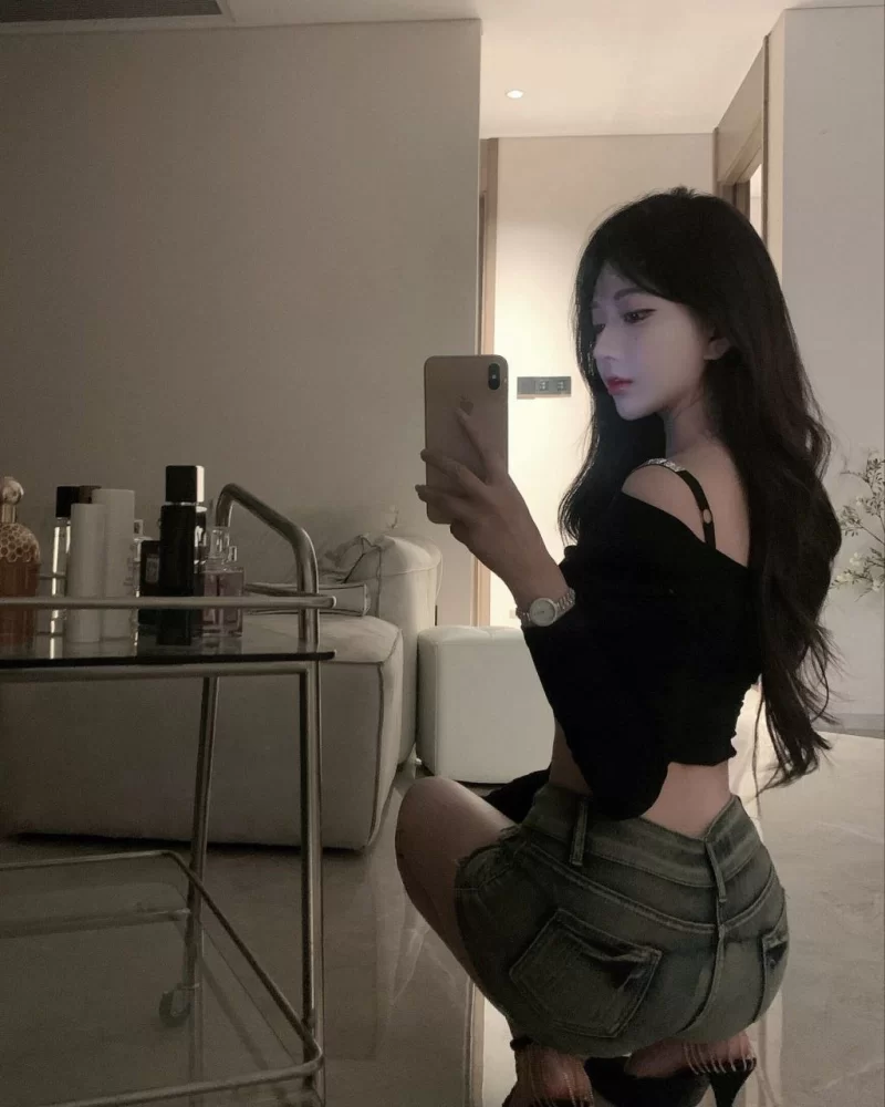 高挑白皙小姐姐兼职_杭州外围小姐_老哥稳