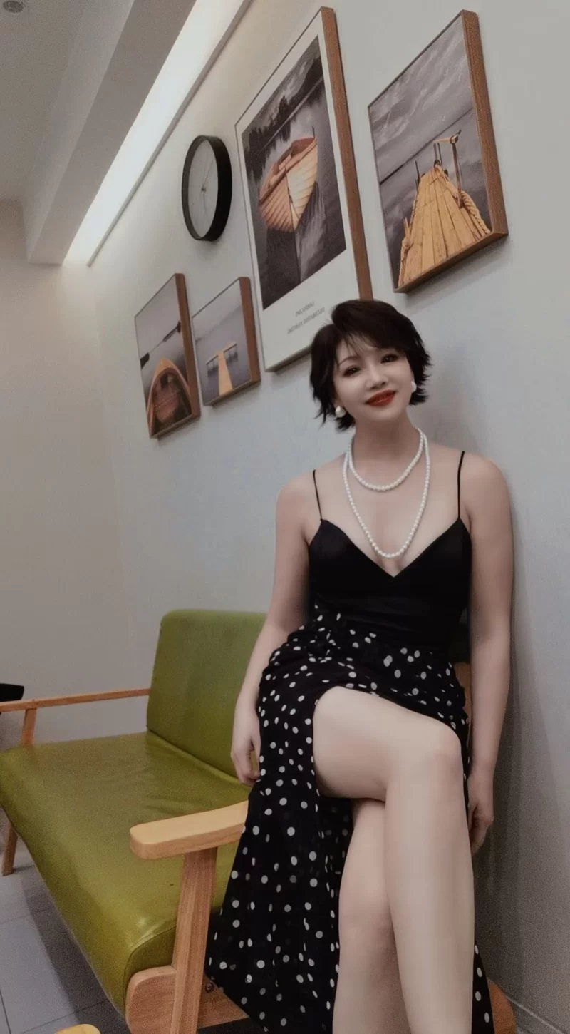 短发健身少妇泻火_济南外围小姐_老哥稳