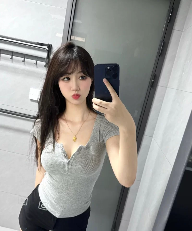 大波妹子各种角色扮演自聊自做_南京外围小姐_老哥稳